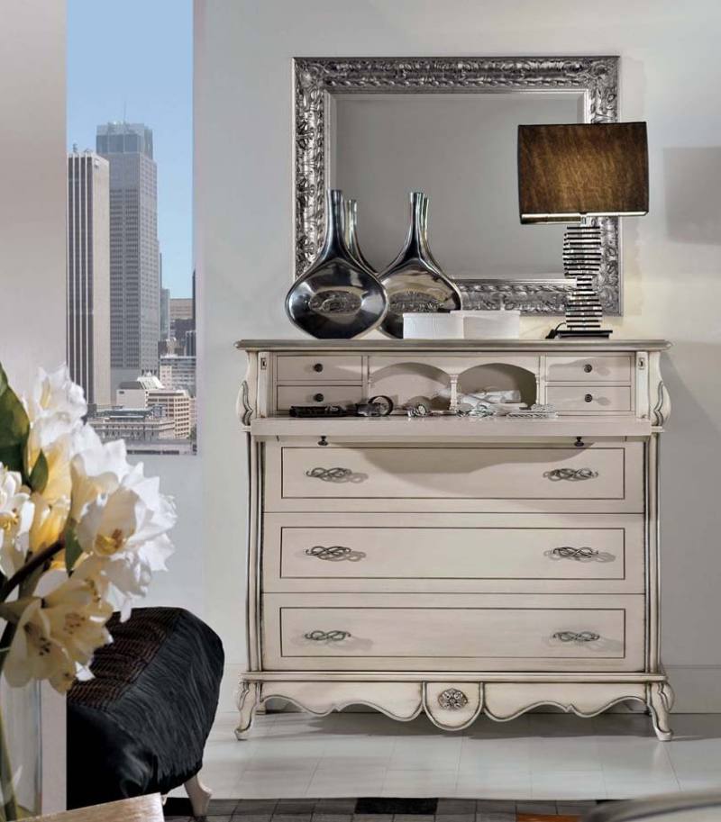 Dormitor / Comoda 4 sertare